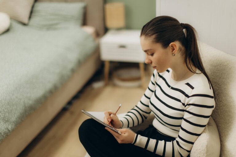 Jurnal Harian sebagai Ruang untuk Mengingat Kebaikan